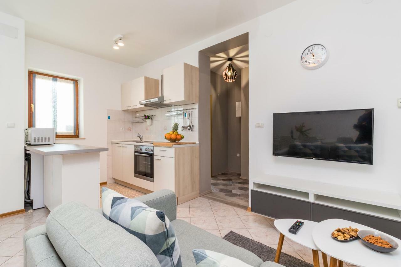 Apartment Anton, Фажана Экстерьер фото