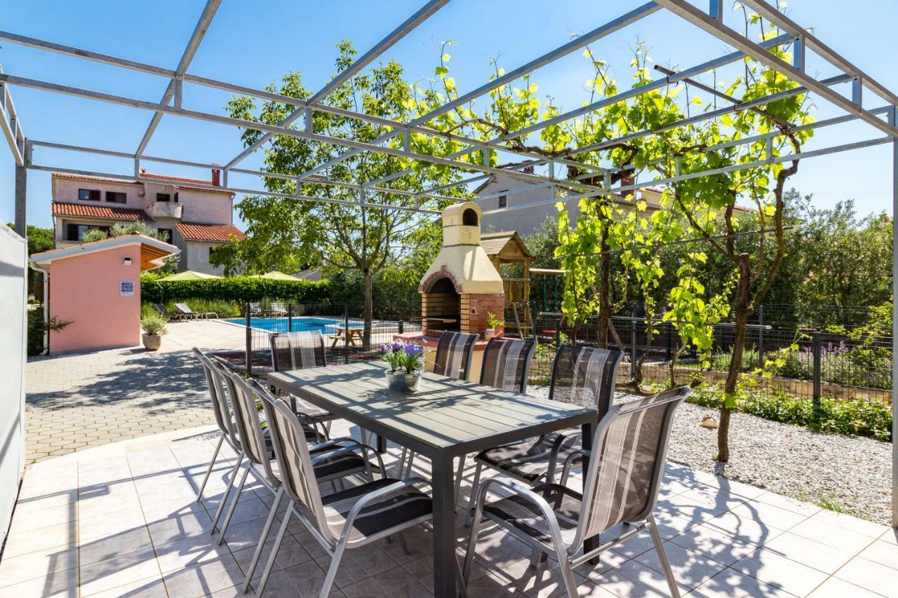 Apartment Anton, Фажана Экстерьер фото