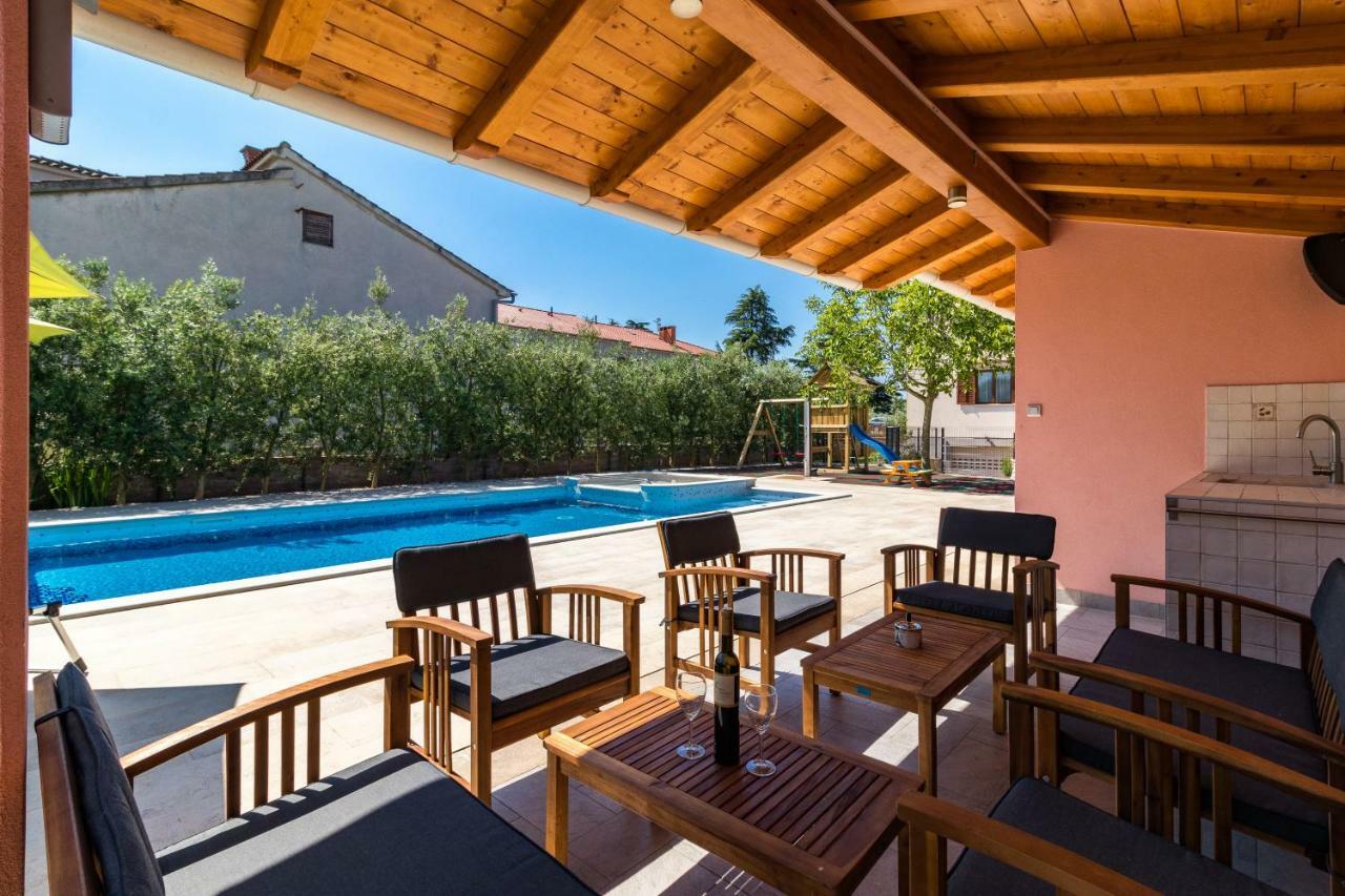 Apartment Anton, Фажана Экстерьер фото